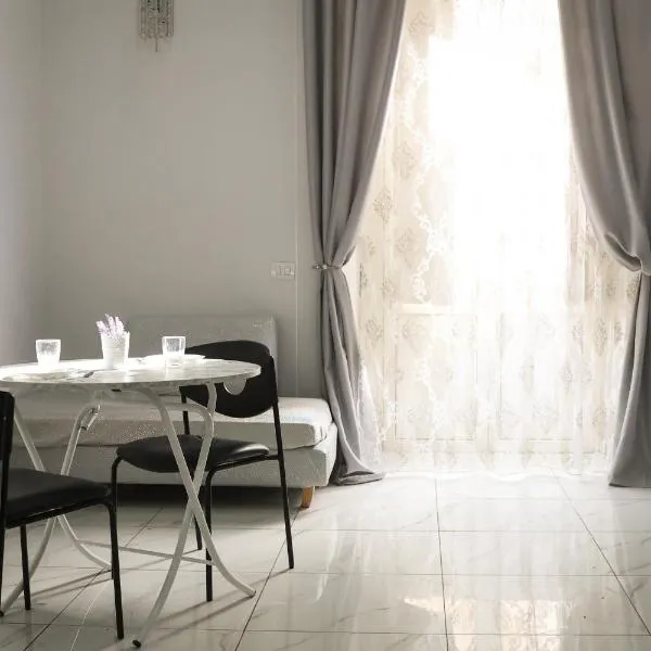 Modern by Sasy in the city centre, hotel v Neapoli