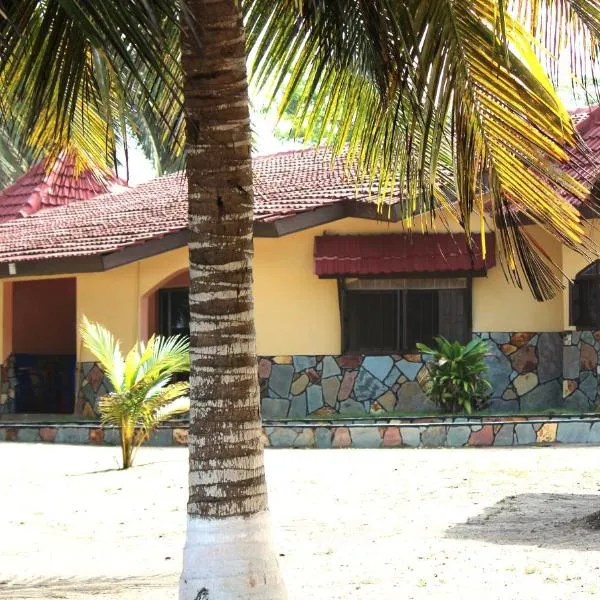 Rent your own private beach bungalow, hotel in Ampeni
