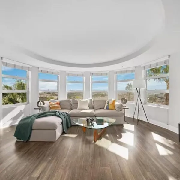 Blue Topaz Retreat - Spacious 3BR Gorgeous City views, hotel in Los Angeles