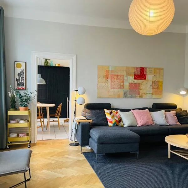 Cool and light 2 room apartment in SoFo, hotel i Stockholm