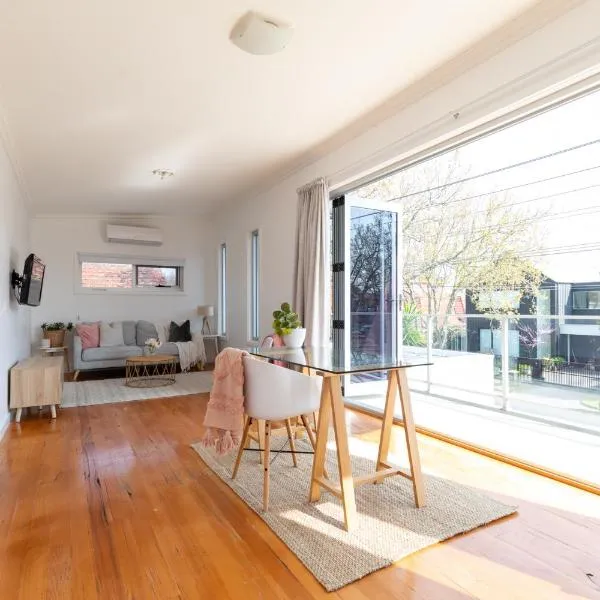 Elwood Star- Beachside Retreat, hotel en Melbourne