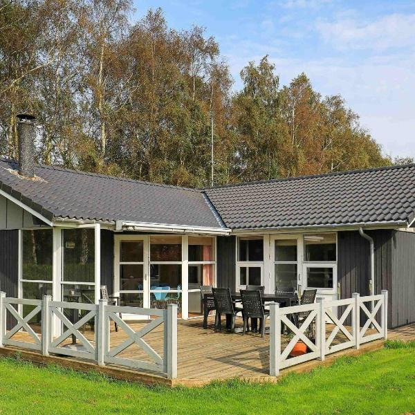 Four-Bedroom Holiday home in Væggerløse 22
