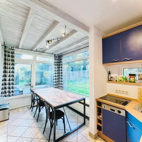 Skyview Studio Peaceful Retreat near Luxemburg Airport, hotel v destinaci Niederanven