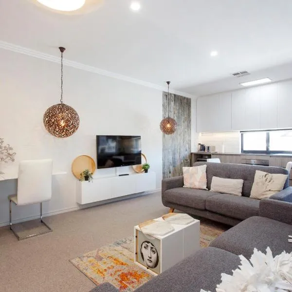 Bambino 438, hotel in Perth