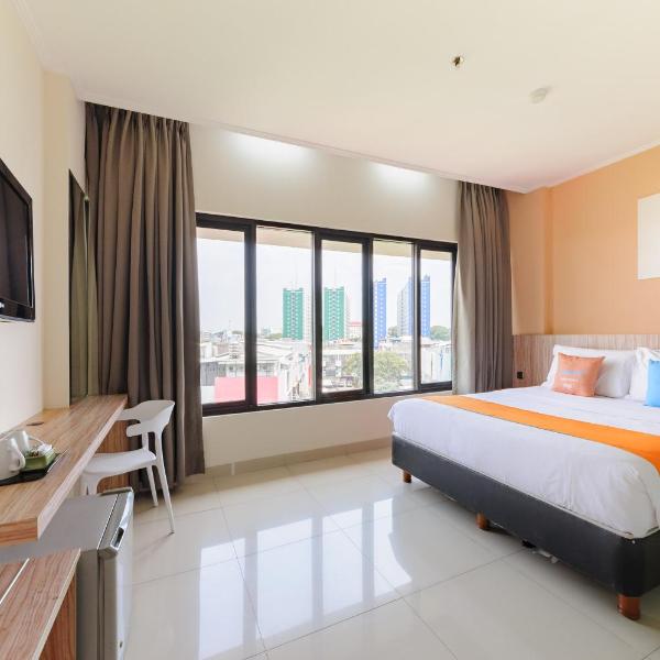 Sans Hotel Green Bekasi by RedDoorz