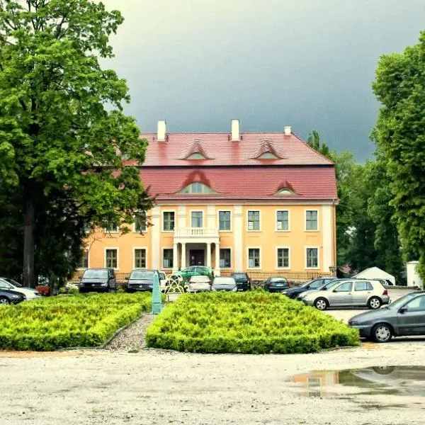 Pałac Wiechlice - Hotel, Restaurant, SPA, Hotel in Szprotawa