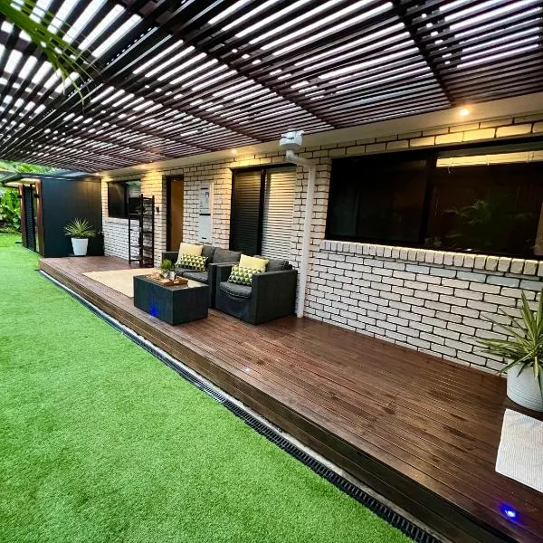 Private Gem in Pacific Pines, Hotel in Gold Coast
