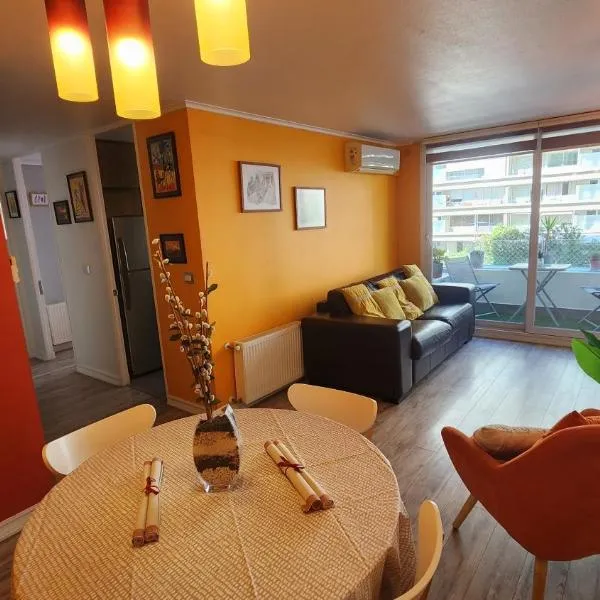 Vive Las Condes, a una cuadra del Mall Parque Arauco, hotel in Santiago