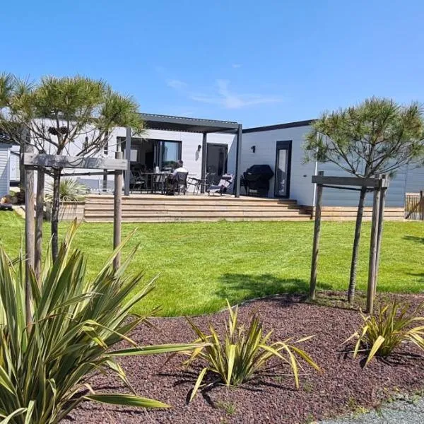 Chalet pour 6 dans un domaine avec piscine, hôtel à Bretignolles-sur-Mer