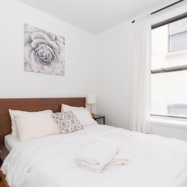 2Bed Bliss by Central Park North, New York