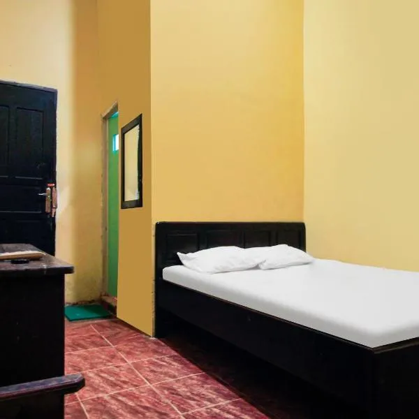 Hotel O Emmy Homestay Syariah, хотел в Mamuju