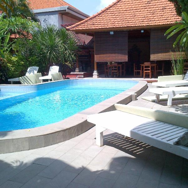 Adus Beach Inn