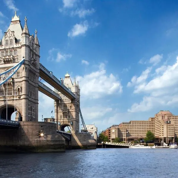 The Tower Hotel, by Thistle, Hotel in London