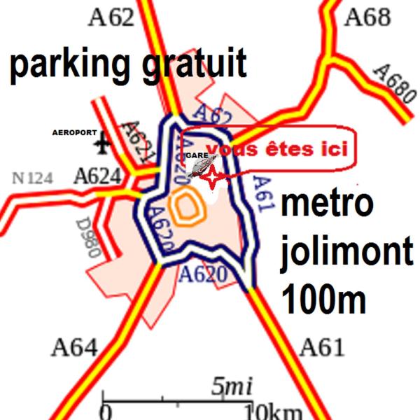 Pratique, Complet Sûr, Métro et Parking; Proche du Centre, de la Gare, de la Rocade, d'un supermarché. Tout à Pied., Tuluza