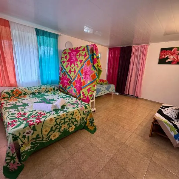 TOAMANAHERE GUESTHOUSE TUBUAI Aéroport, hotel in Tubuai