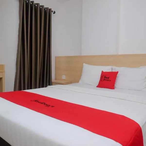 RedDoorz Apartment near Exit Toll Colomadu, ξενοδοχείο σε Solo