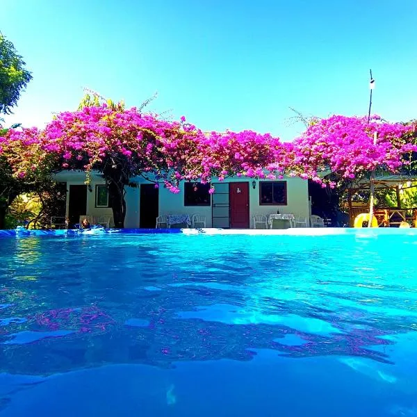 OASIS Phuket Airport, hotel in Nai Yang Beach