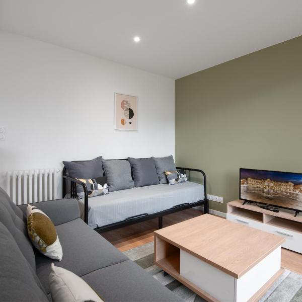Spacieux T3 avec 2 parkings gratuits et 2 balcons, Tuluza