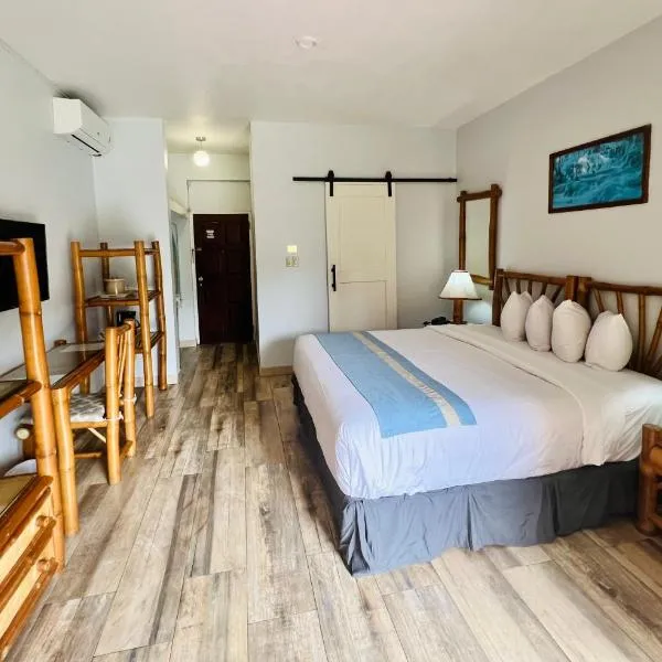 Toby's Resort, hotel em Montego Bay