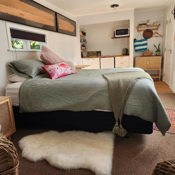 'Haumoana' in Olde Beach., hotel en Waikanae