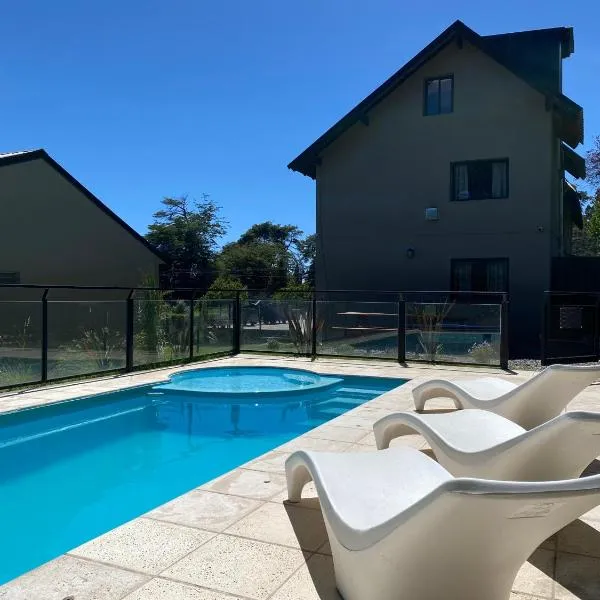 Complejo Quillaipe Apart Suite, hotel i San Carlos de Bariloche