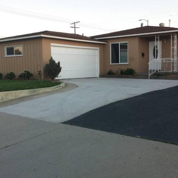 Family getaway 3 BR 2 Bath home in Lomita, CA., Los Angeles