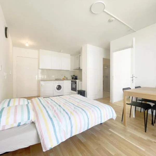 Cosy, simple, centrale, easy transport, ξενοδοχείο σε Asnieres-sur-Seine