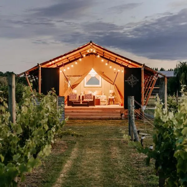 Villas & Vines Glamping, hotel in Hastings
