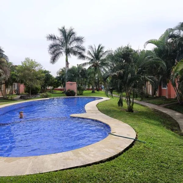 Casa el Palmar, the best house in Ixtapa, hôtel à Ixtapa