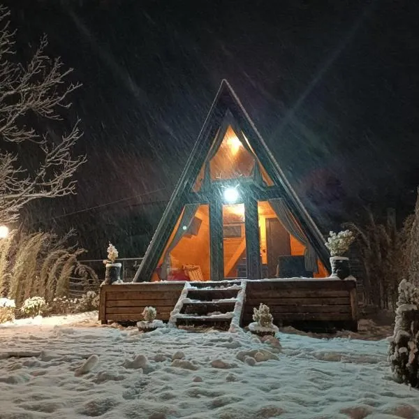 LabosCottages, hotel in Surami