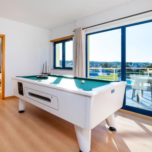 Apartamento Orada HotTub Billiard & Pool view