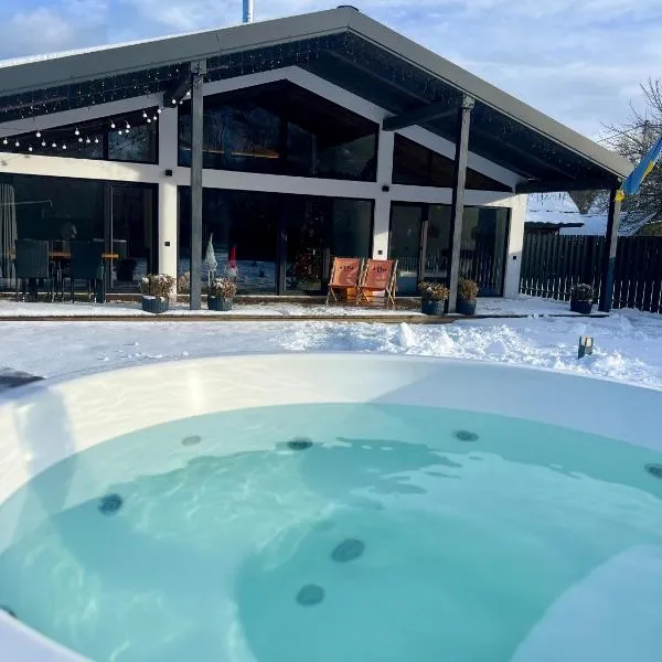 Boiko house - котеджі з чаном-джакузі, Hotel in Slawske