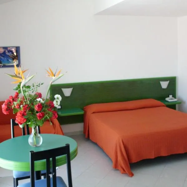 Hotel Piccada, готель у місті Палау