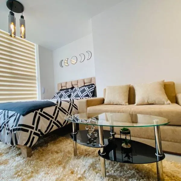 Gold & Black, Premiere Suite and Pool, Sector Carolina, Hotel in Quito