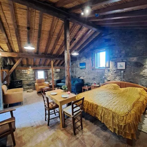 PITHARIA, hotel v destinaci Askas