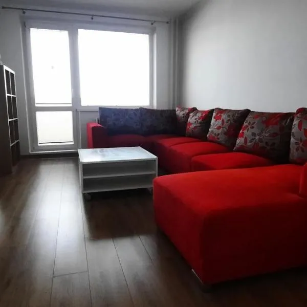 plne vybavený 3 izbový apartmán, отель в городе Stropkov