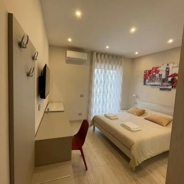 Ro&Ro Napoli luxury rooms, Hotel in Neapel