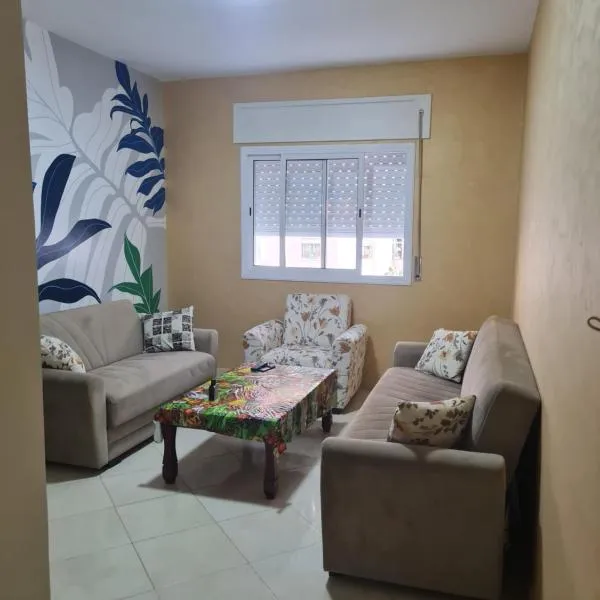 appart near the Airport and beach Tanger gzenaya 2 rooms, hôtel à Tanger