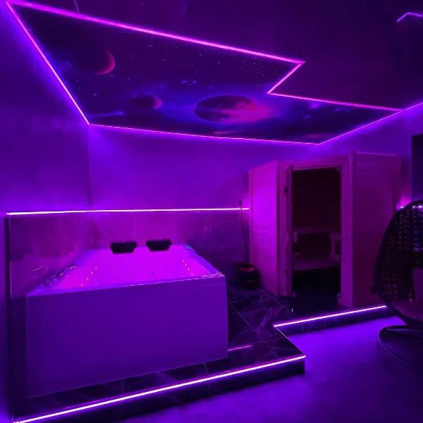 Wellness Suite mit Whirlpool & Sauna, hotel v destinaci Gelsenkirchen