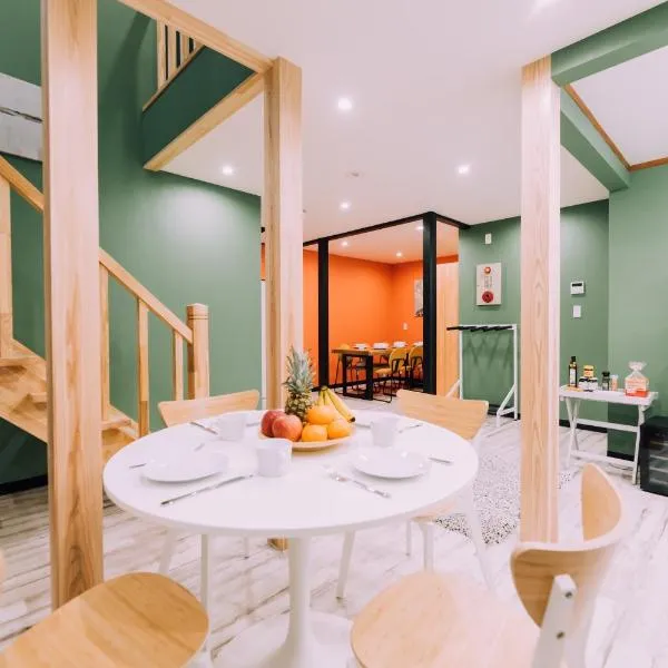 Yuzawa Onsen Lodge 1min to LIFT A House, hotel in Seki