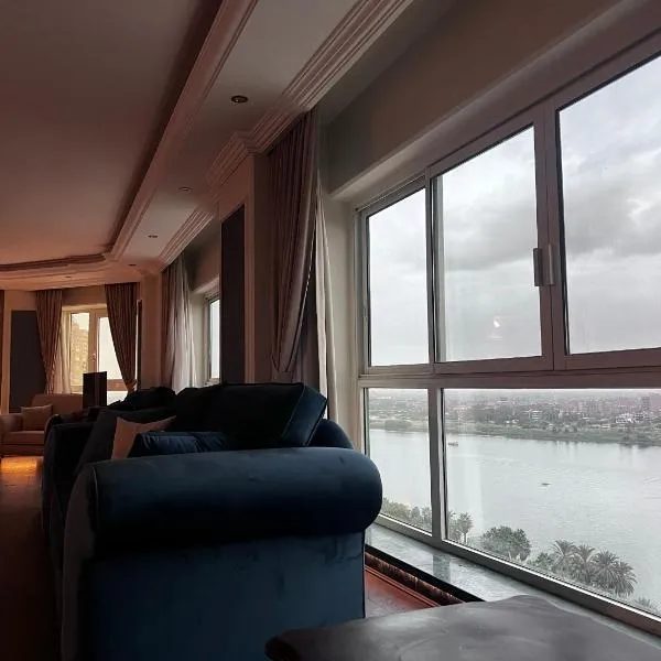 Apartment with a Nile View, Cairo, Maadi- شقه مطله بالكامل على النيل مباشره, hotel a Il Cairo