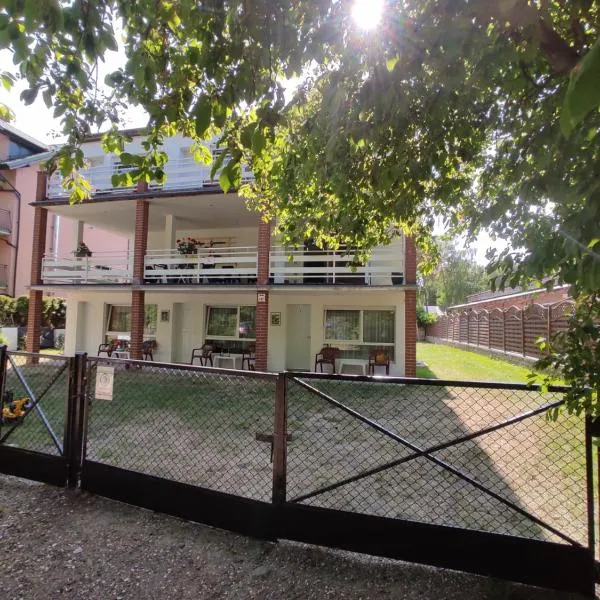 Pokoje Gościnne u Kasi, hotel in Międzywodzie