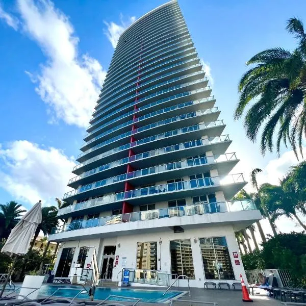 Beachwalk Resort Hallandale Ocean and Canal View Apartments 5 Min from the Beach, hotel in Hallandale Beach