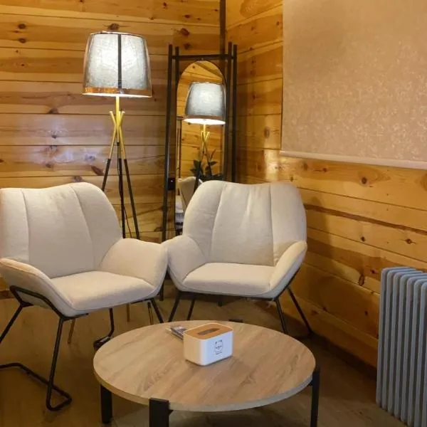 مجمع اكواخ عباره عن 8 اكواخ و حديقه مشتركه للنزلاء Diriyah clouds خدمه ذاتيه Entry ذاتي سكن ريفي, ξενοδοχείο στο Ριάντ