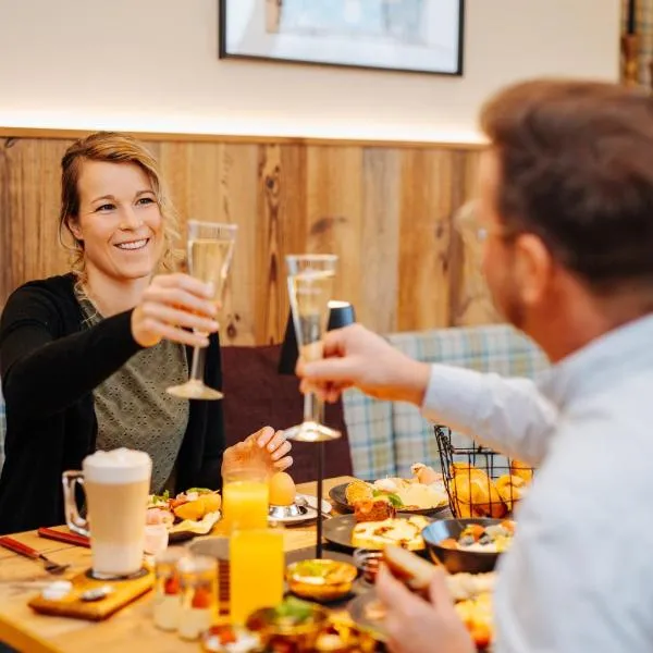 Pension Linder, hotel di Seeboden