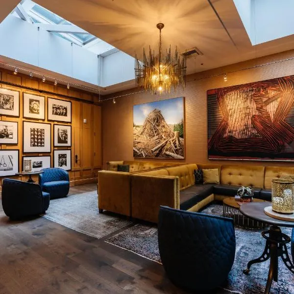 Hotel Lucia, hotel in Portland