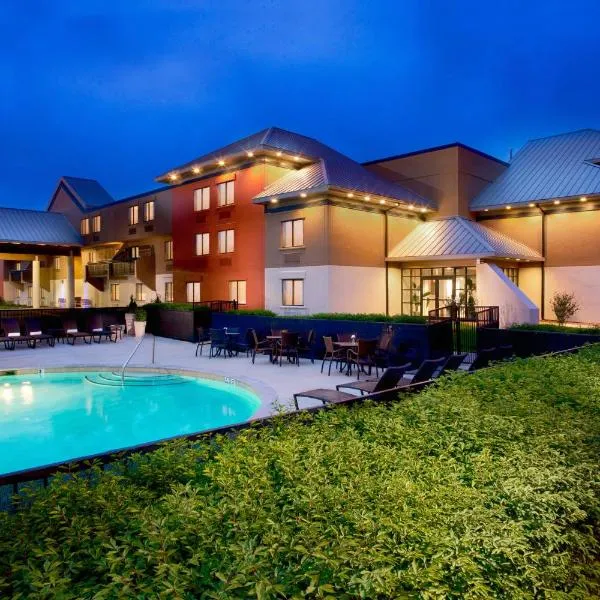 Holiday Inn Express Nashville Airport by IHG, hotel in Nashville