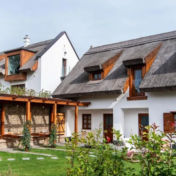 Pipitér Rooms & More, hotel in Szigliget