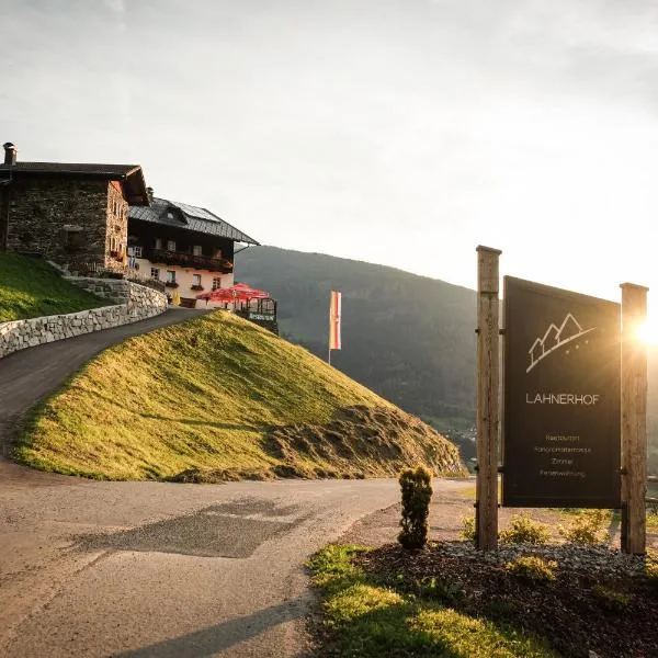 Berggasthof - Pension Lahnerhof, hotel v destinaci Liesing