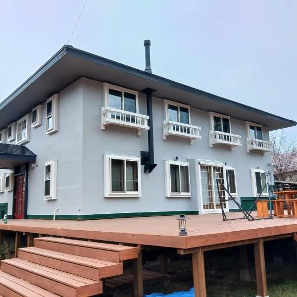Stella八ヶ岳原村-星空,サウナ,BBQ,大型スクリーンを楽しめる八ヶ岳の貸切宿, hotel di Hara